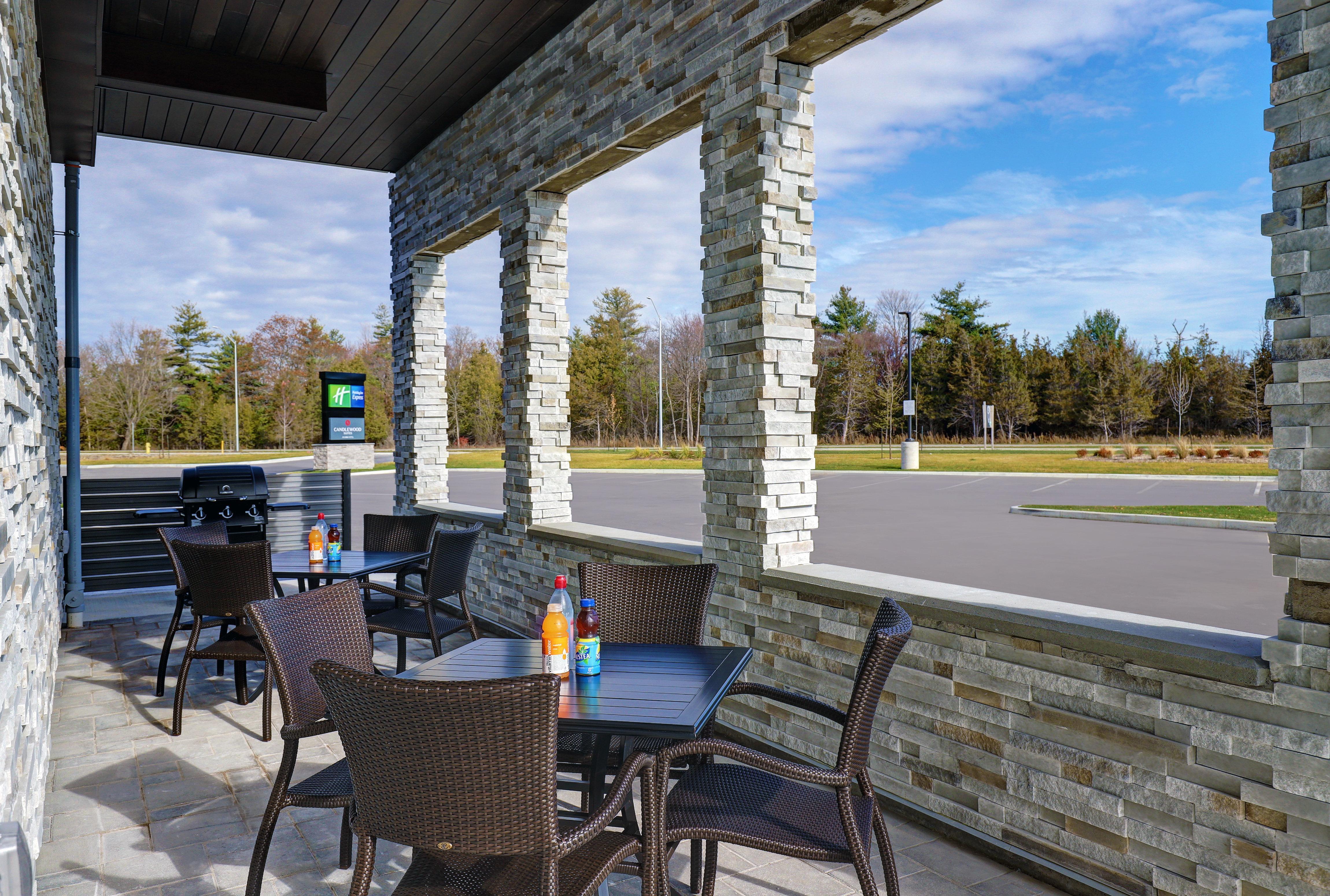 Candlewood Suites - Kingston West, An Ihg Hotel Extérieur photo