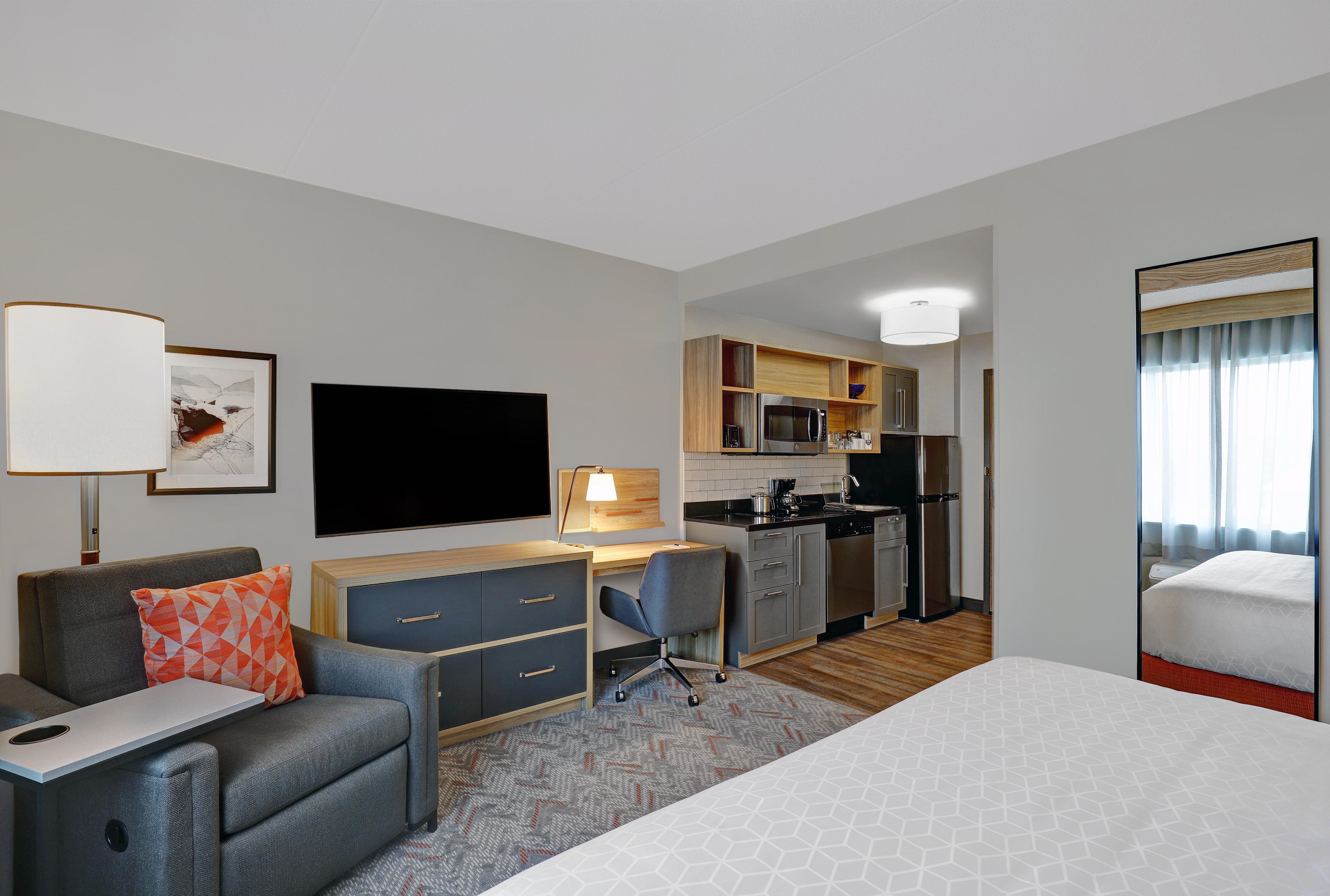 Candlewood Suites - Kingston West, An Ihg Hotel Extérieur photo